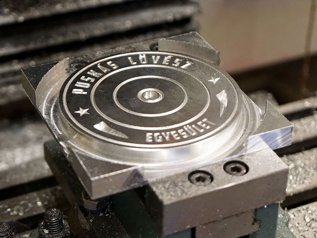 數(shù)控金屬雕刻機，適用于鐵、黃銅、銅、鋼