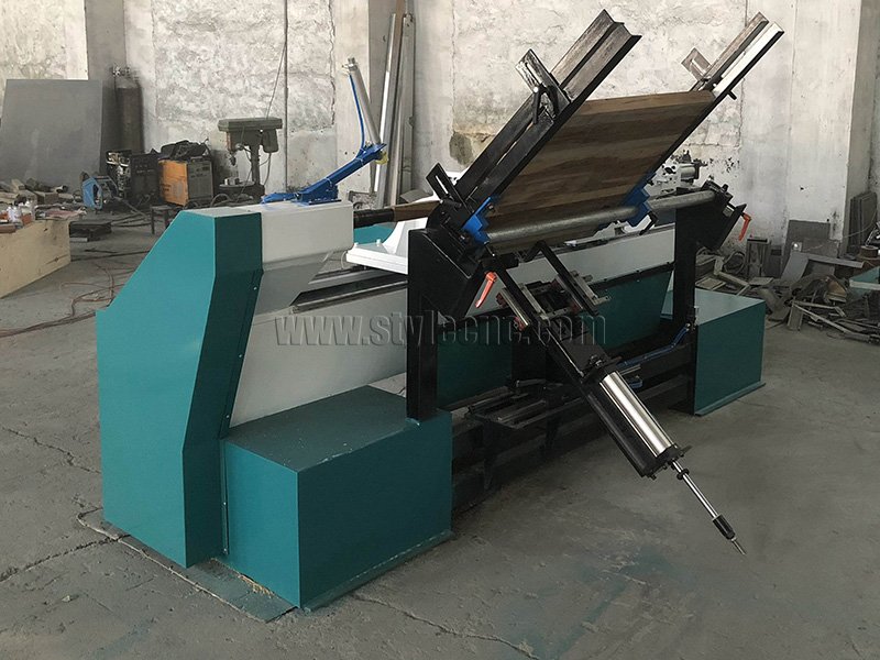 自進(jìn)給數(shù)控木工車床